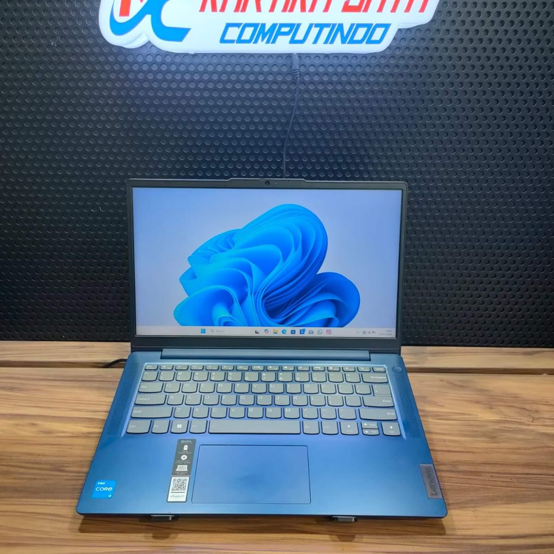 LENOVO IP 3I CORE I3 RAM 8 SSD 